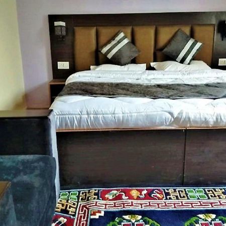 Hotel Kargil Heights Luaran gambar