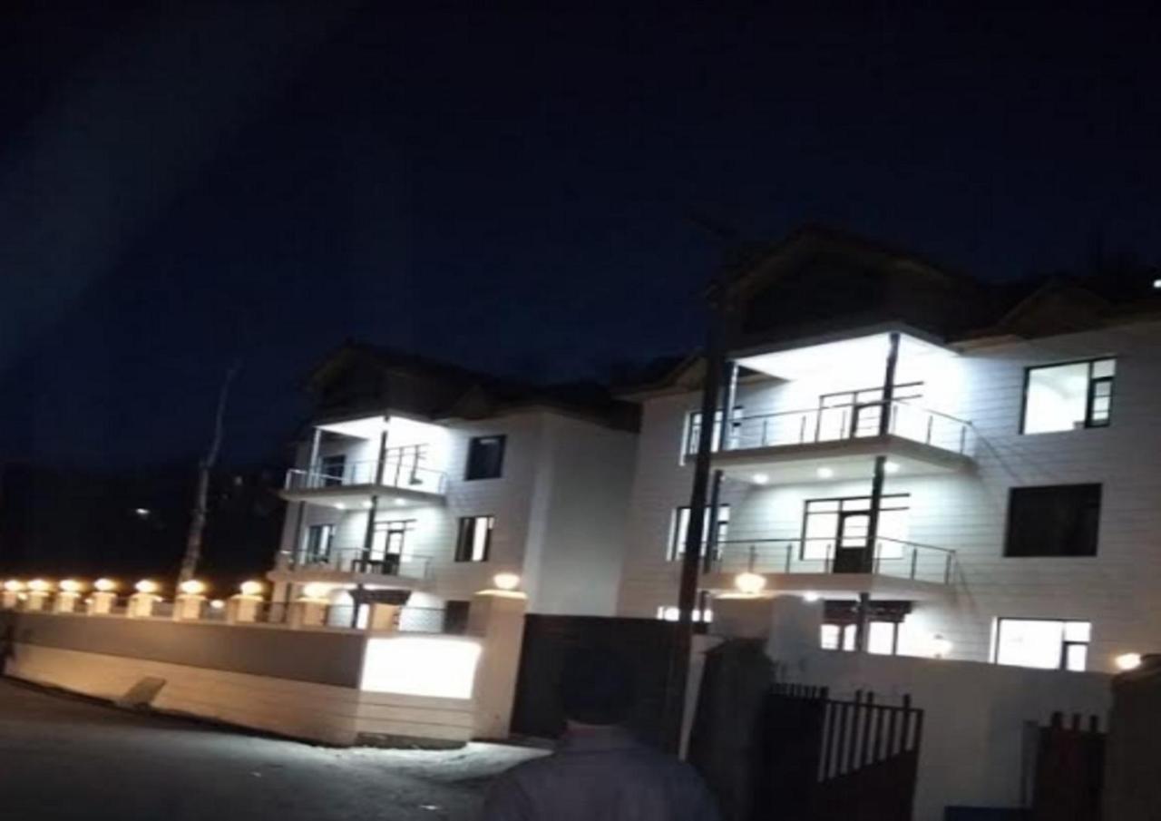 Hotel Kargil Heights Luaran gambar