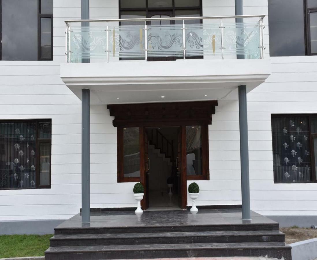 Hotel Kargil Heights Luaran gambar