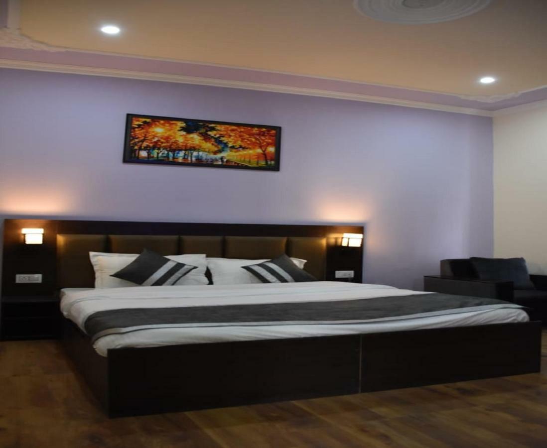 Hotel Kargil Heights Luaran gambar