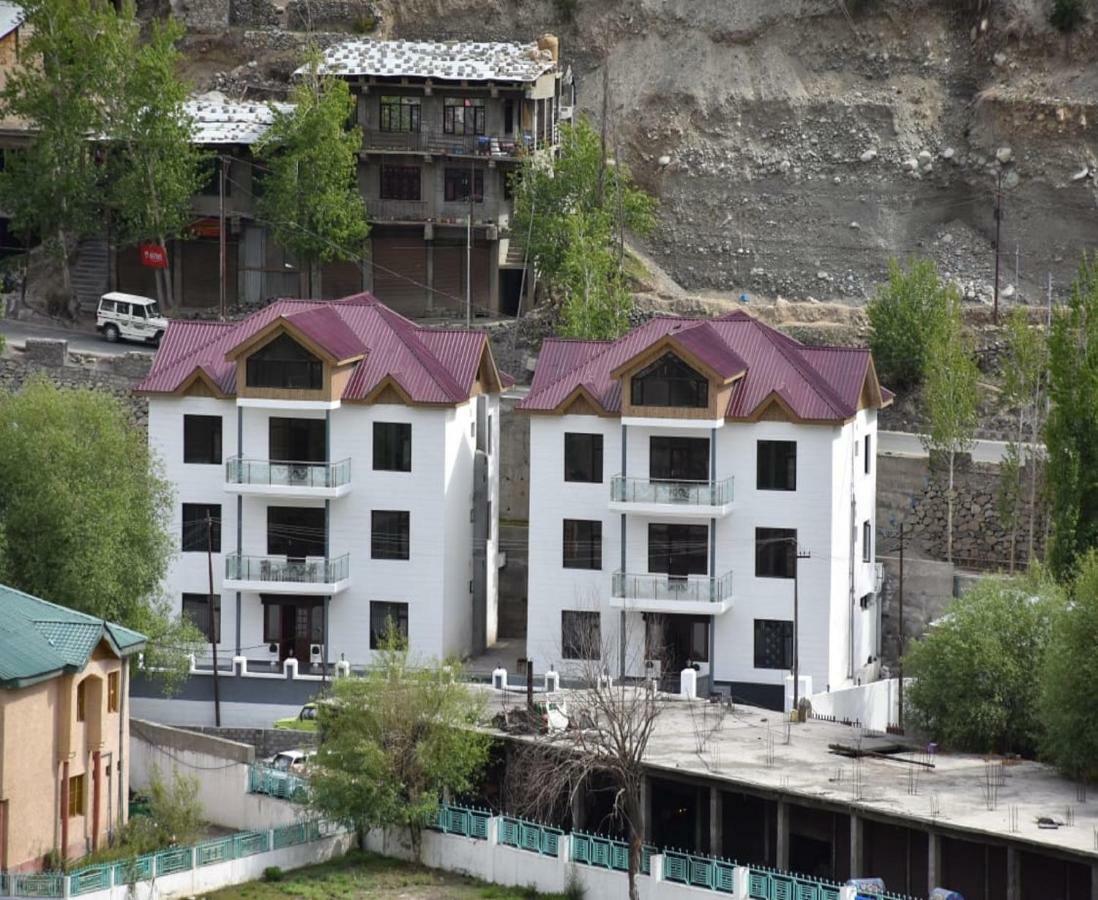 Hotel Kargil Heights Luaran gambar