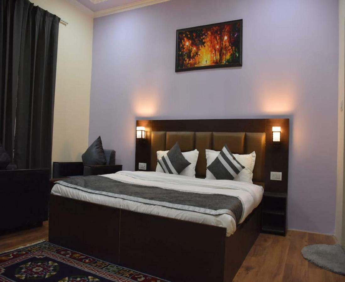 Hotel Kargil Heights Luaran gambar